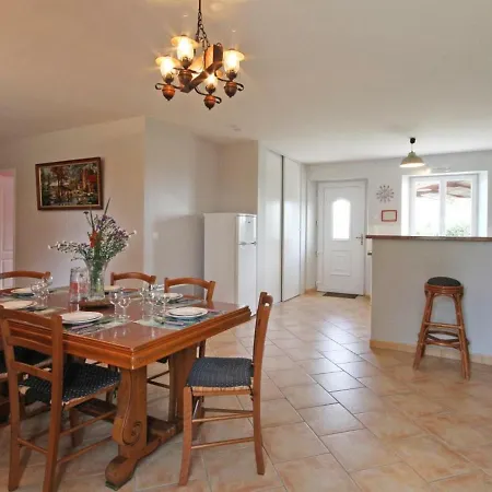 Hébergement de vacances La Chapelle-souëf, 4 Pièces, 6 Personnes - Fr-1-497-91